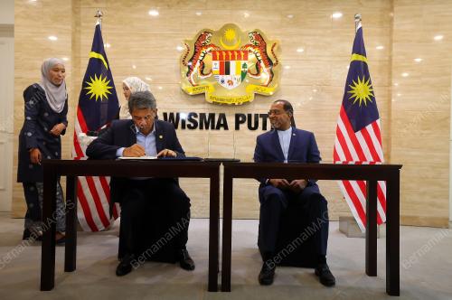 DATUK SERI MOHAMAD HASAN