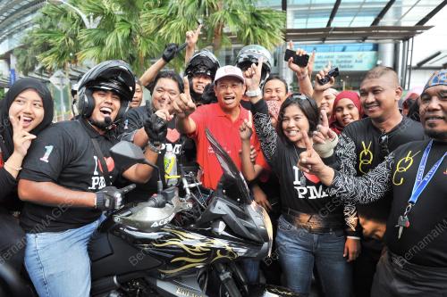 PTJ05_23052012_SHABERY_MOTO