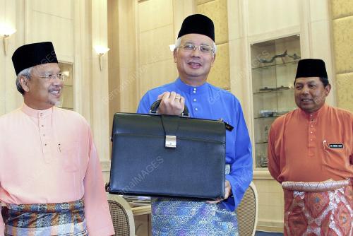 MOHD NAJIB TUN ABDUL RAZAK