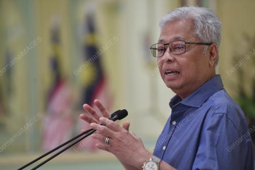 DATUK SERI ISMAIL SABRI YAAKOB