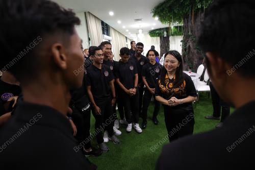 HANNAH YEOH