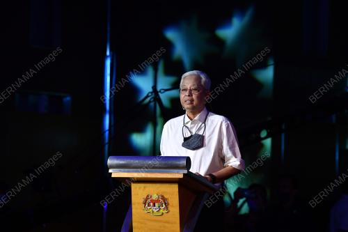 DATUK SERI ISMAIL SABRI YAAKOB