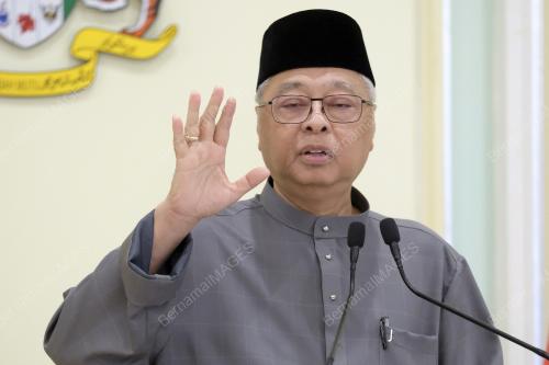 DATUK SERI ISMAIL SABRI YAAKOB