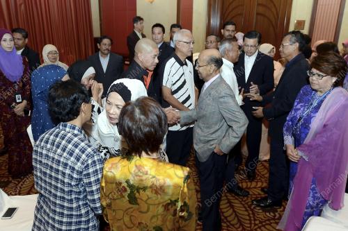 PTJ05_25072014_AGONG_MH17