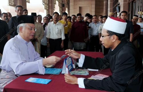 DATUK SERI NAJIB TUN RAZAK