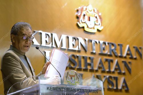 DATUK SERI DR DZULKEFLY AHMAD