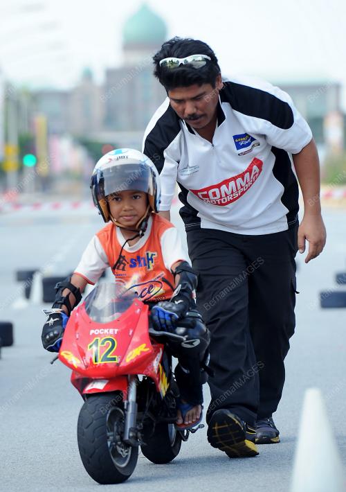 PTJ05_26022012_KARNIVAL