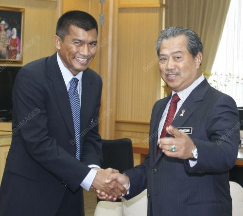 MUHYIDDIN YASSIN