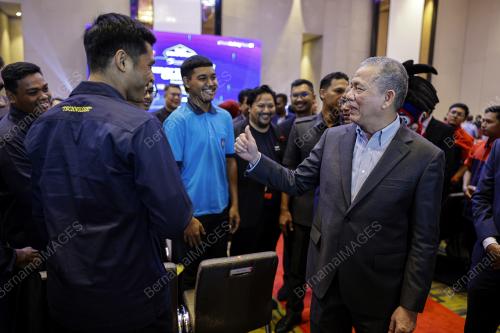 DATUK SERI FADILLAH YUSOF