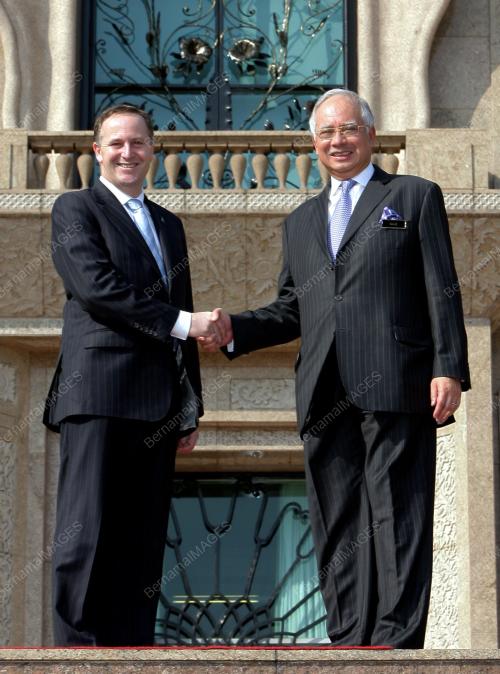 NAJIB TUN RAZAK