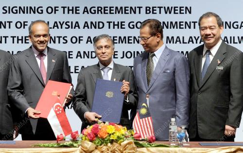 TAN SRI NOR MOHAMED YAKCOP
