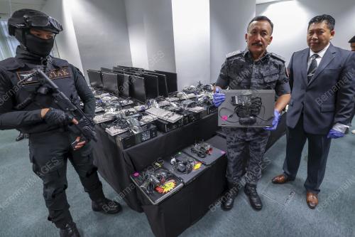 DATUK RUSLIN JUSOH