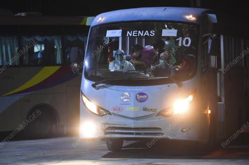PENGORBANAN PETUGAS BARISAN HADAPAN AMBULANS