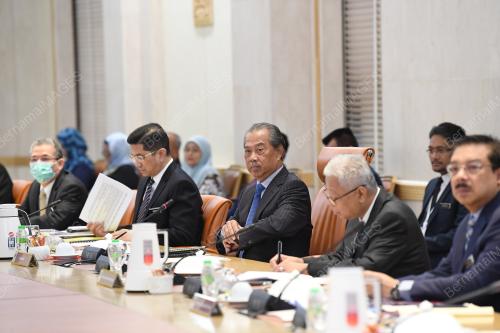 TAN SRI MUHYIDDIN YASSIN