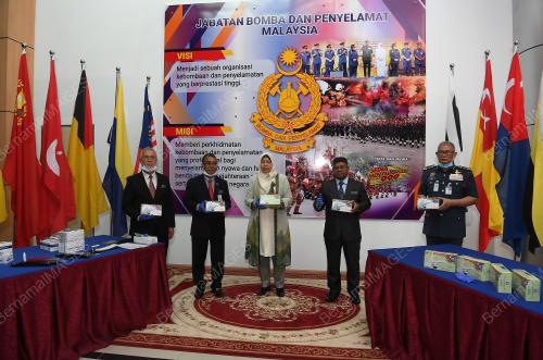DATUK DR MOHD KHAIRUDDIN AMAN RAZALI