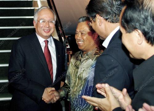 MOHD NAJIB TUN ABDUL RAZAK