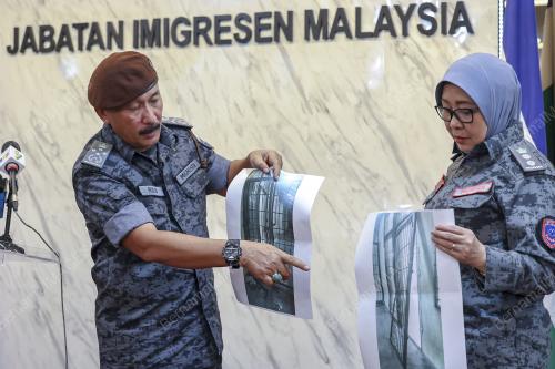 DATUK RUSLIN JUSOH