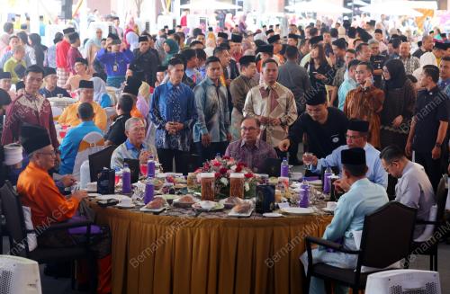 DATUK SERI ANWAR IBRAHIM