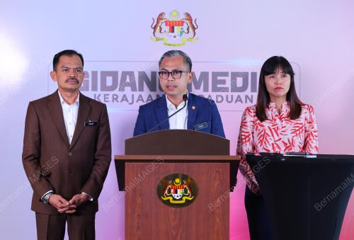 FAHMI FADZIL