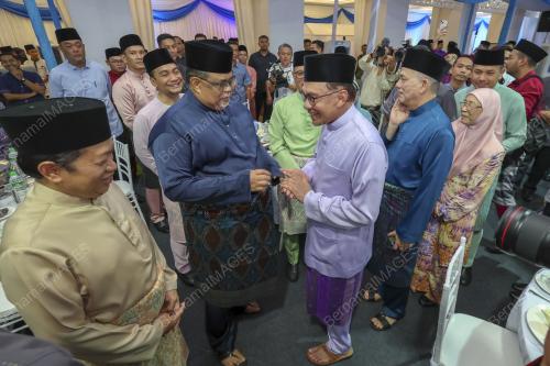 DATUK SERI ANWAR IBRAHIM