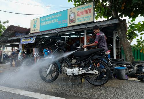 BENGKEL MOTOR