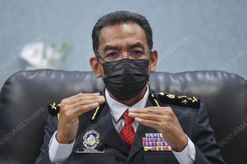 AZMAN ADAM