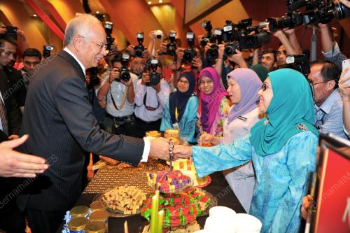 PTJ06_05082015_RAYA