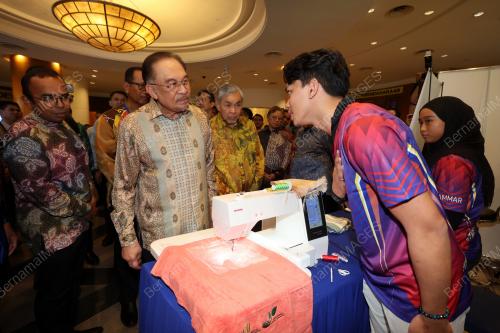 DATUK SERI ANWAR IBRAHIM