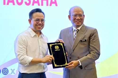 STEVEN SIM CHEE KEONG