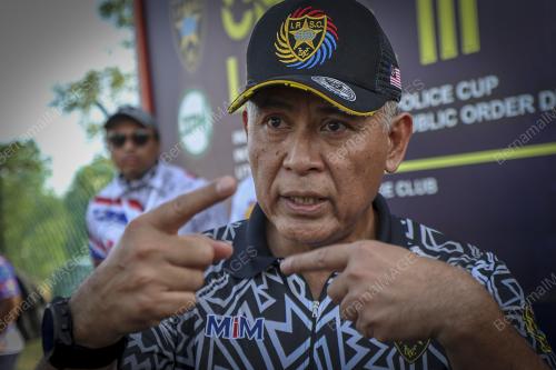 TAN SRI ACRYL SANI ABDULLAH SANI