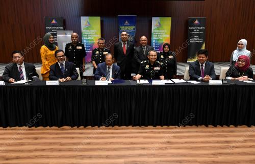 PTJ06_07112017_IKRAR_BN201711060518