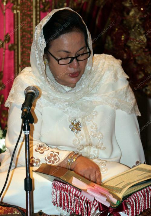 DATIN SERI ROSMAH MANSOR