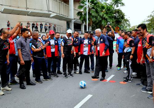 DATUK SERI ISMAIL SABRI YAAKOB