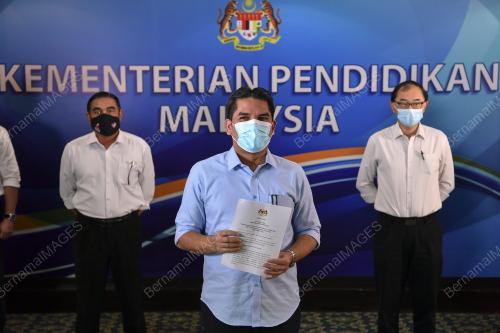 DR MOHD RADZI MD JIDIN