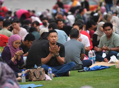 BERBUKA PUASA DI DATARAN PUTRAJAYA