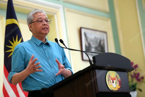 DATUK SERI ISMAIL SABRI YAAKOB