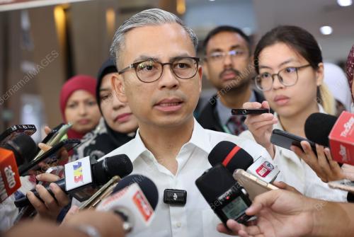 DATUK FAHMI FADZIL