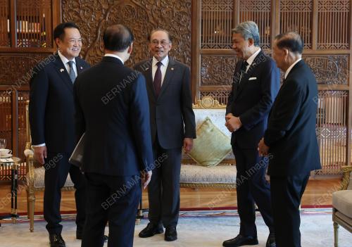 DATUK SERI ANWAR IBRAHIM