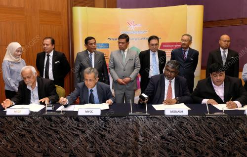 DATUK SERI SAIFUDDIN NASUTION ISMAIL