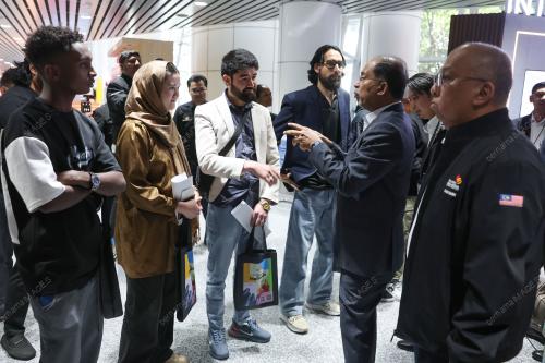 DATUK SERI DR ZAMBRY ABD KADIR