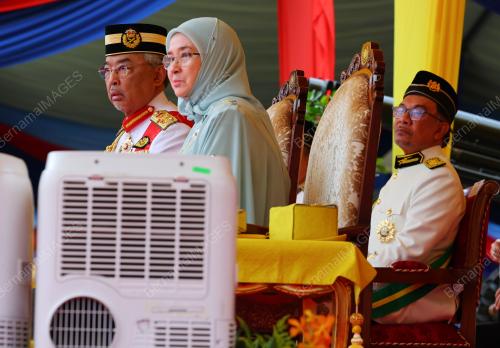 AL-SULTAN ABDULLAH RIÃ•AYATUDDIN AL-MUSTAFA BILLAH SHAH