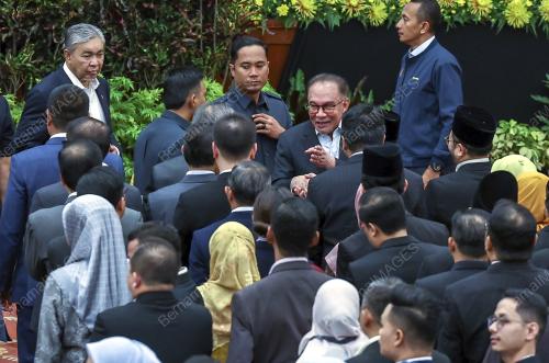 DATUK SERI ANWAR IBRAHIM