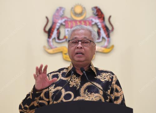 DATUK SERI ISMAIL SABRI YAAKOB