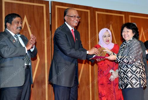 PTJ06_10122012_HARI_ICT