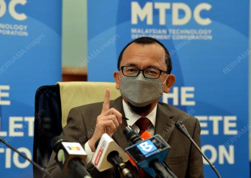 DATUK NORHALIM YUNUS