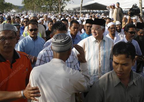 MOHD NAJIB TUN ABDUL RAZAK