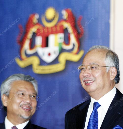 MOHD NAJIB TUN ABDUL RAZAK