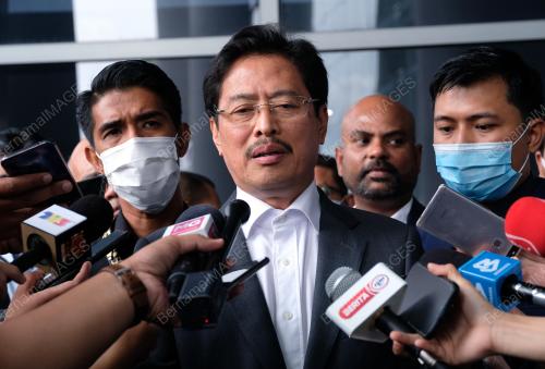DATUK SERI AZAM BAKI