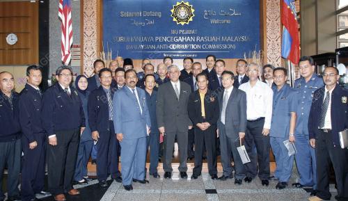 DATUK SERI ABU KASSIM MOHAMED