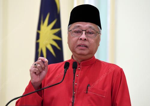 DATUK SERI ISMAIL SABRI YAAKOB